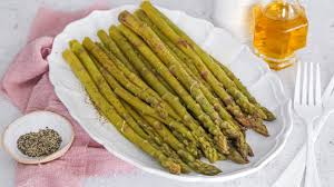 Asparagi al vapore: come cuocerli al meglio
