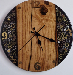 Orologio in Castagno e Resina Epossidica  ed ingranaggi- diametro 35cm